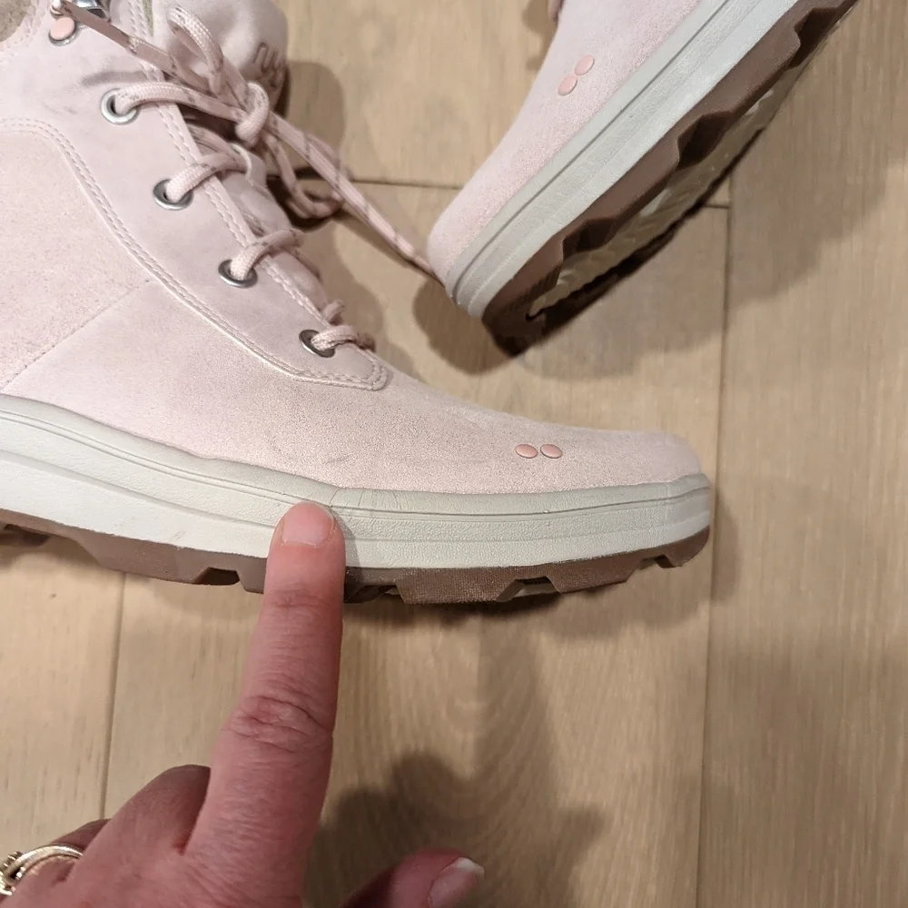 Women's Pink Winter Boots
